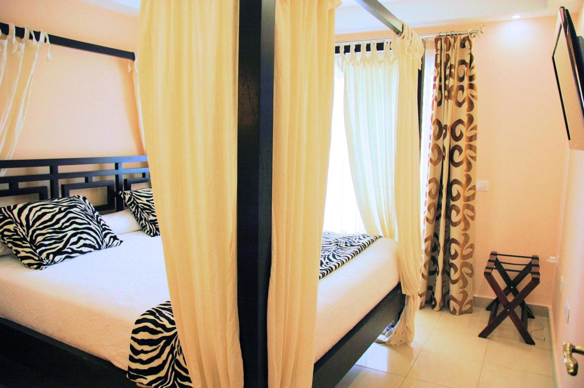 Evita Beach Suites Exclusivas カレタ・デル・セボ 部屋 写真